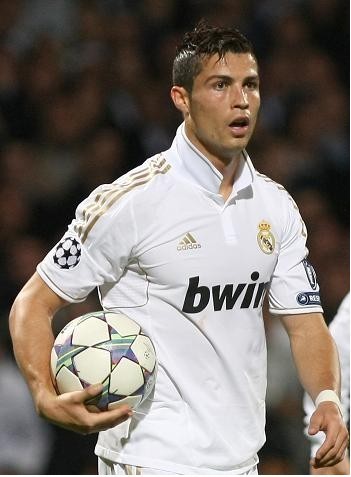 孙兴慜凭借 孙兴慜凭借