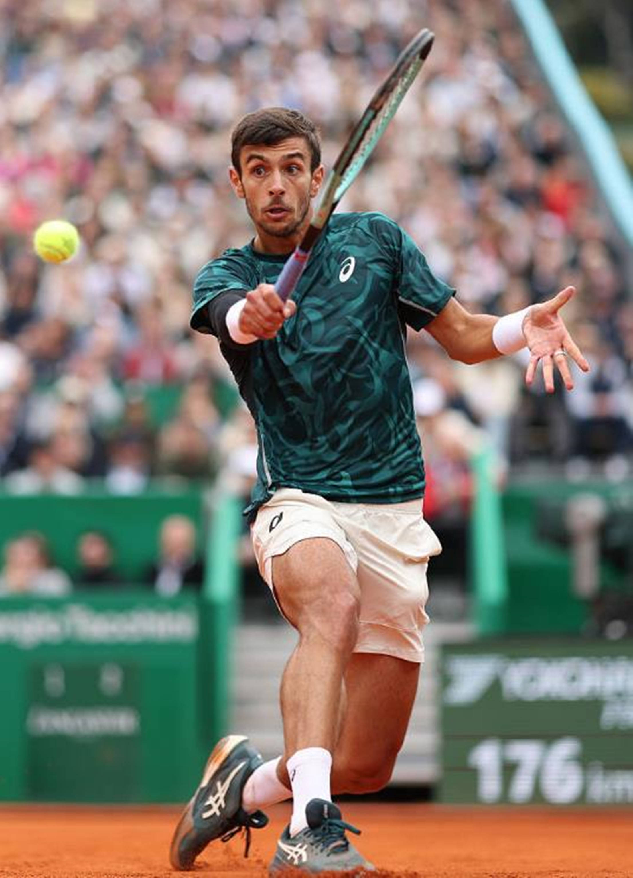 通过精准的 通过精准的