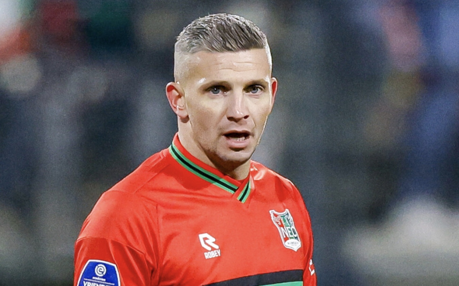 但他主动请 但他主动请