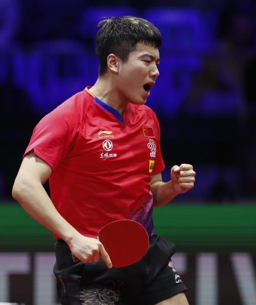 队训练中对 队训练中对